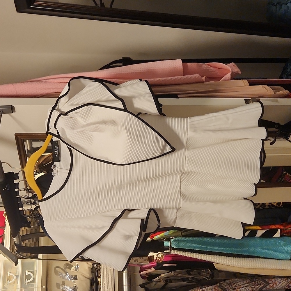 Akira pin-up Heaven Sent Peplum Blouse NWOT